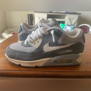 Nike air sneakers